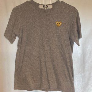 COMMES DES GARCONS PLAY Men's Medium Gray T-Shirt With Embroidered Logo